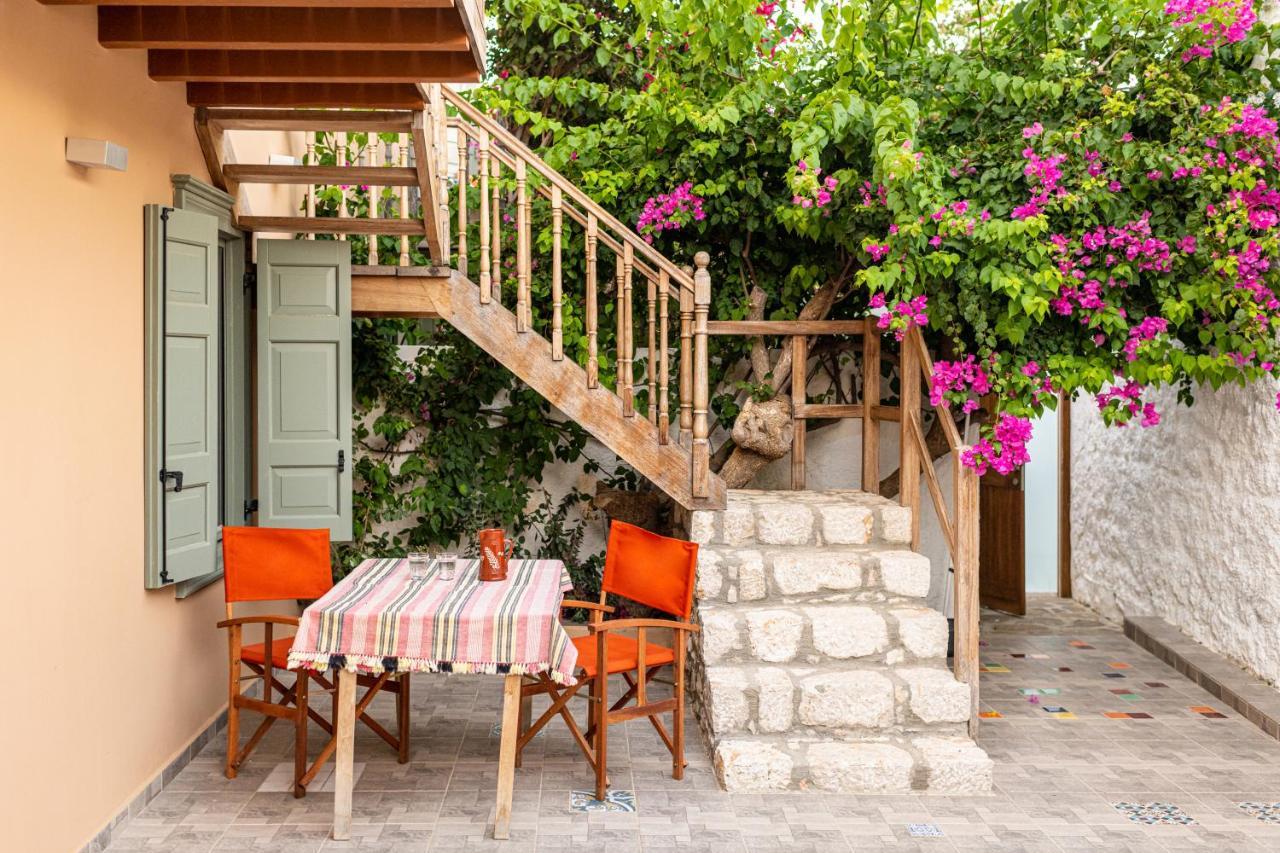 Aphrodite Villas Halki - Villa Bougainvillea Екстер'єр фото